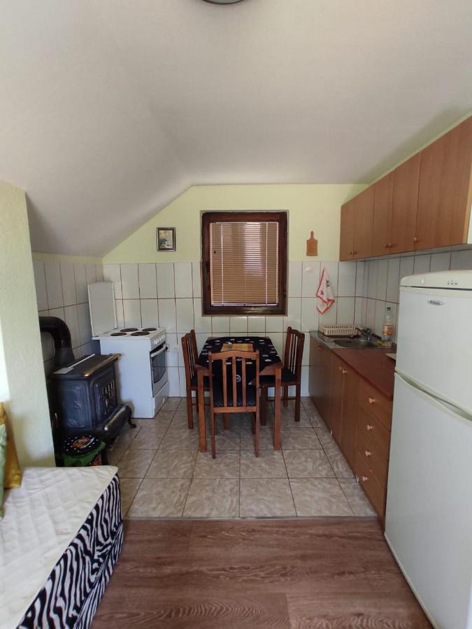 Apartmani Jana บิเยโลโปลเย ภายนอก รูปภาพ