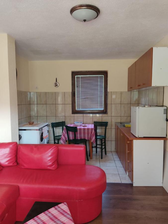 Apartmani Jana บิเยโลโปลเย ภายนอก รูปภาพ