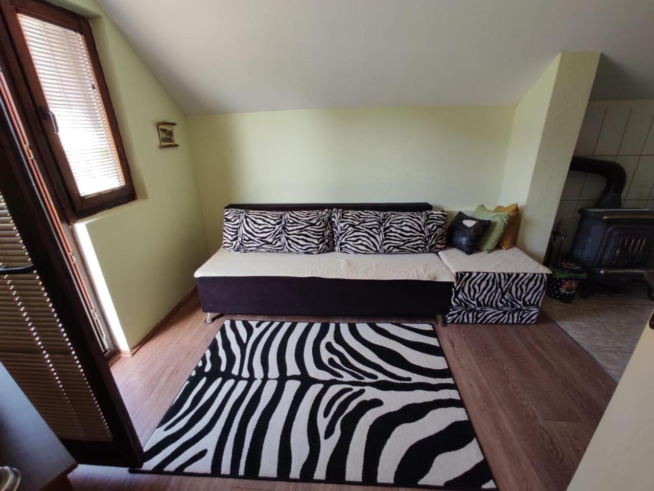 Apartmani Jana บิเยโลโปลเย ภายนอก รูปภาพ