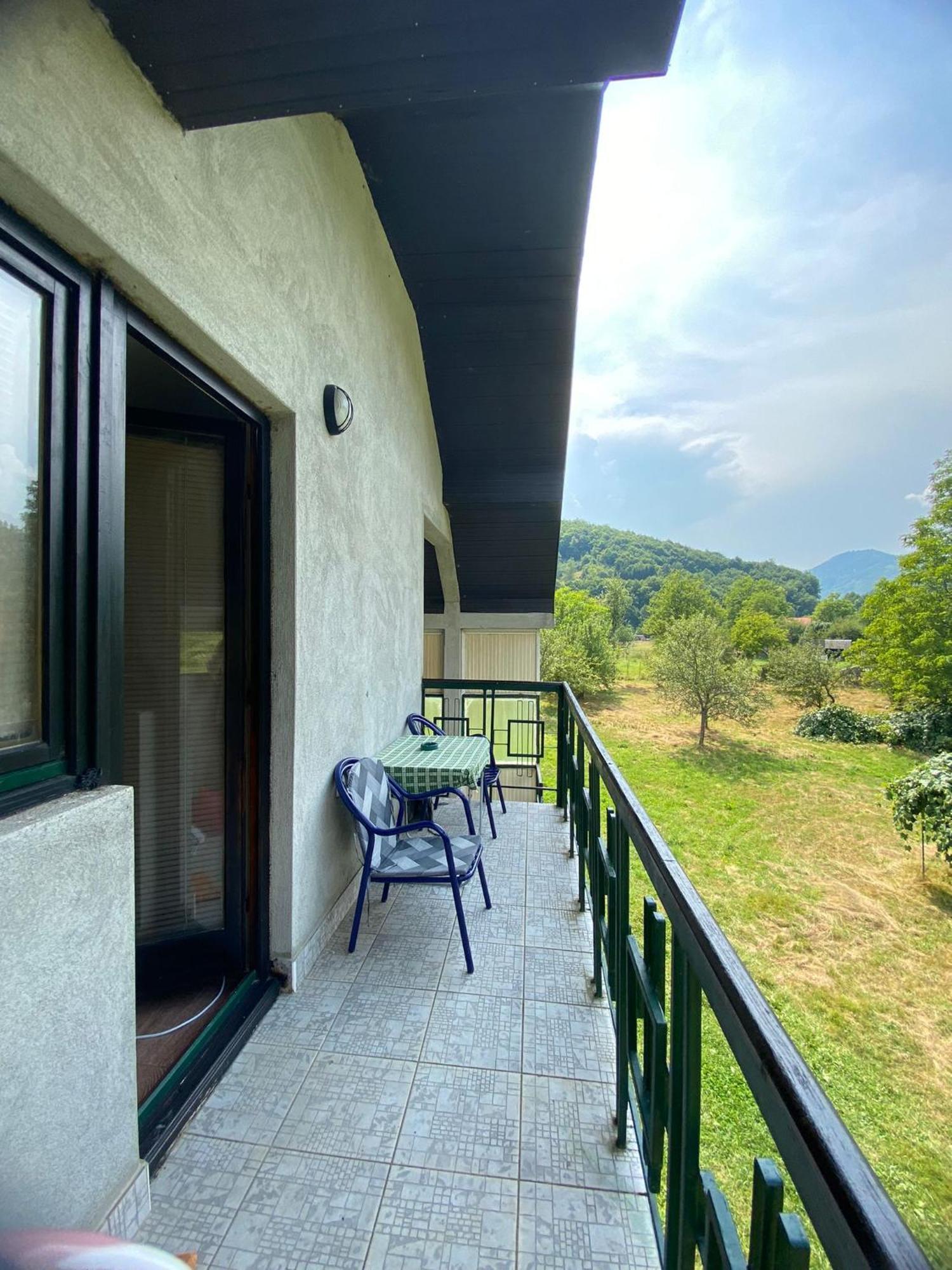 Apartmani Jana บิเยโลโปลเย ภายนอก รูปภาพ